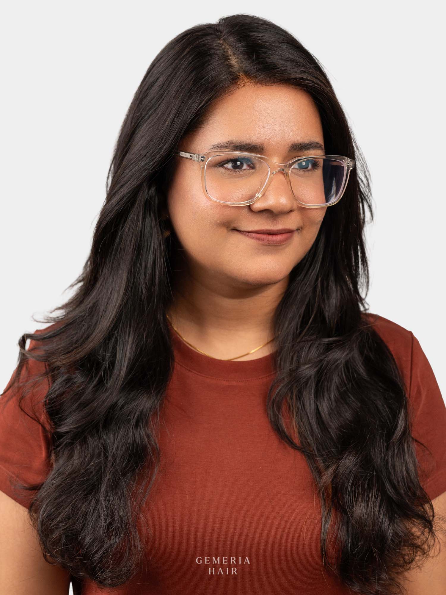 Final look with Gemeria Hair front lace hair band topper – fuller, natural hairstyle