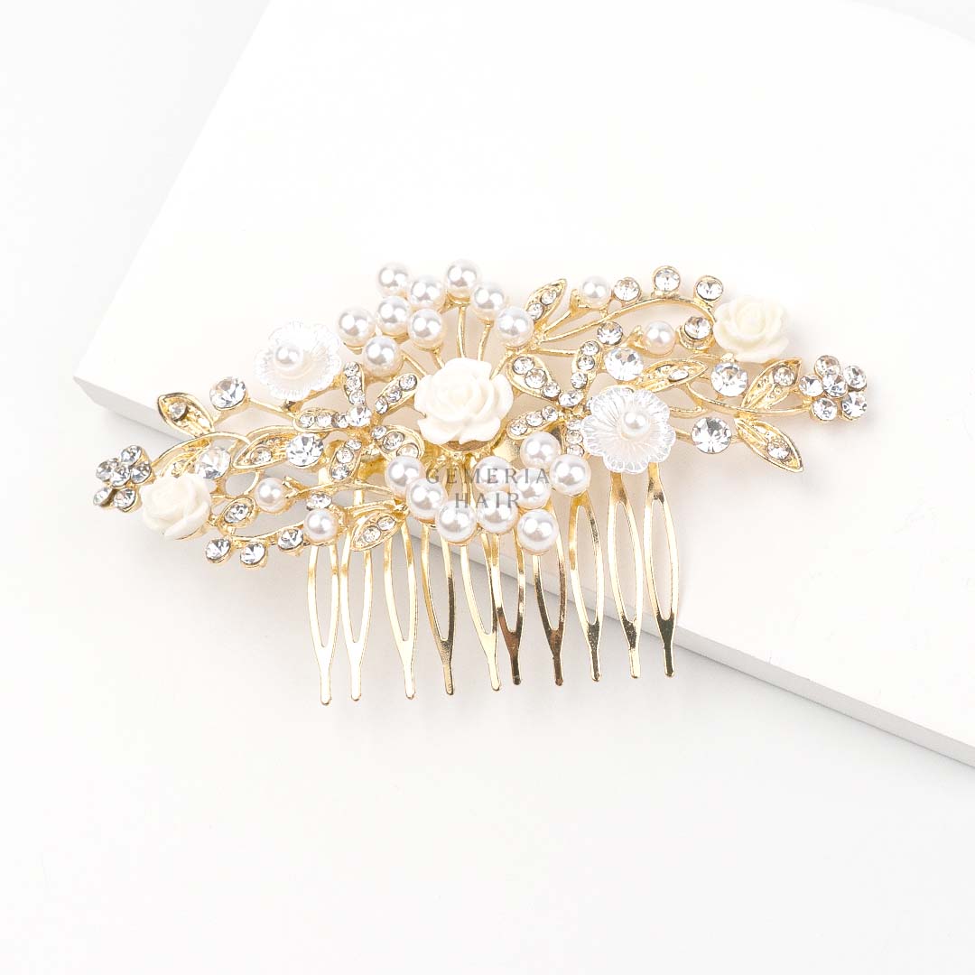 Pearl flower hair comb for buns