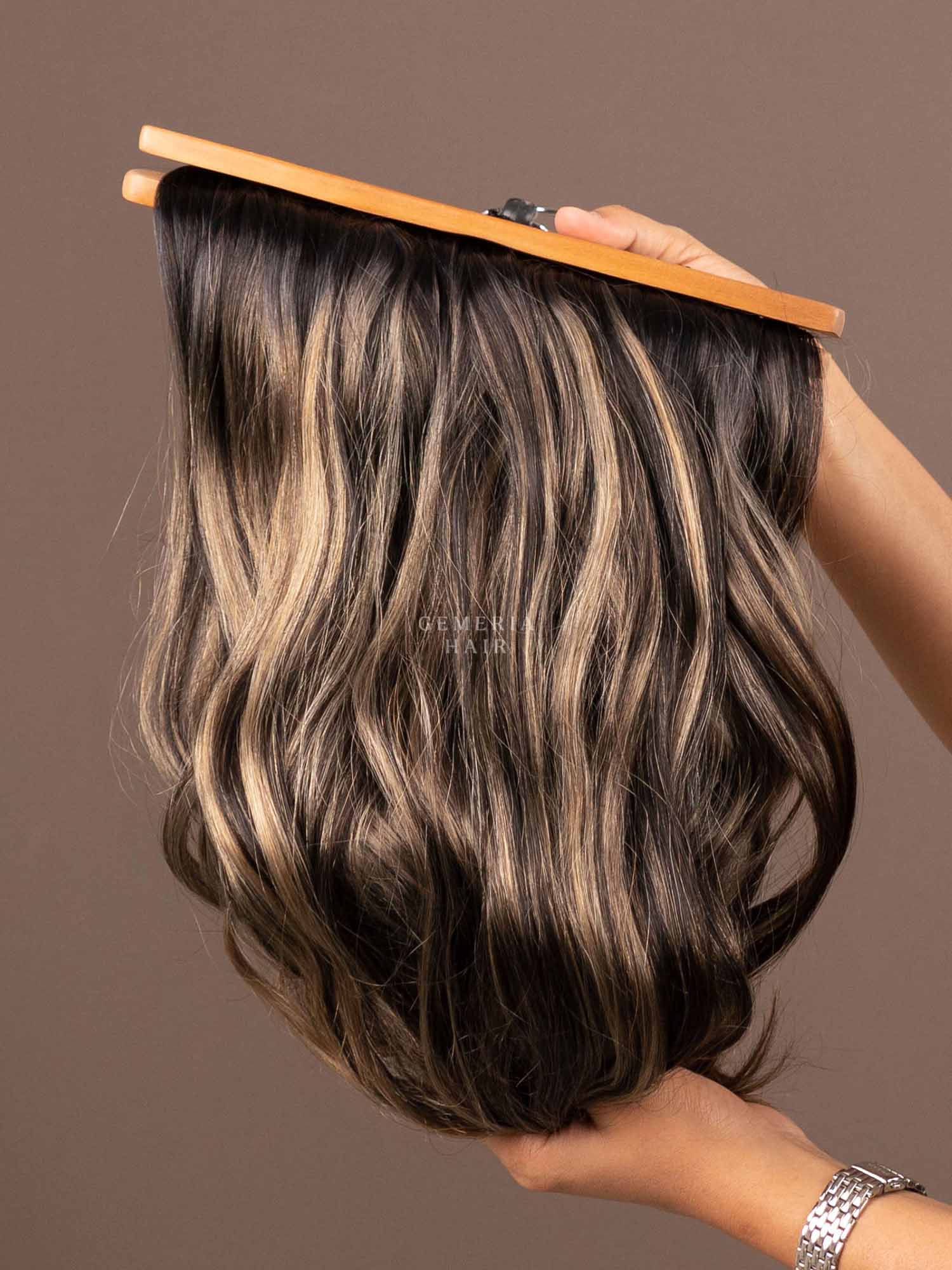 Light Ash Brown Balayage | Seamless | 7 Set Clip-In Hair Extensions