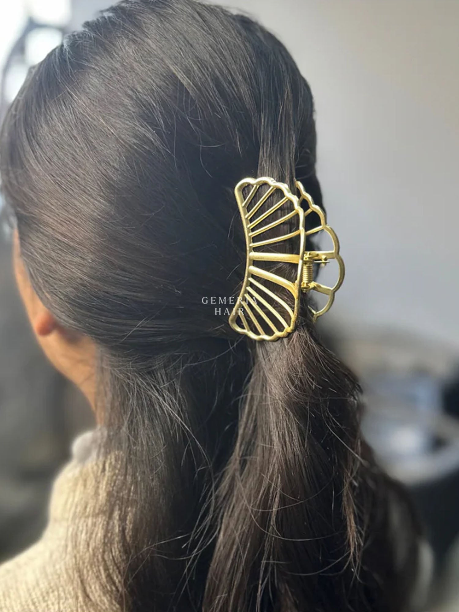 Sea-Shell Metal Hair Claw Clip