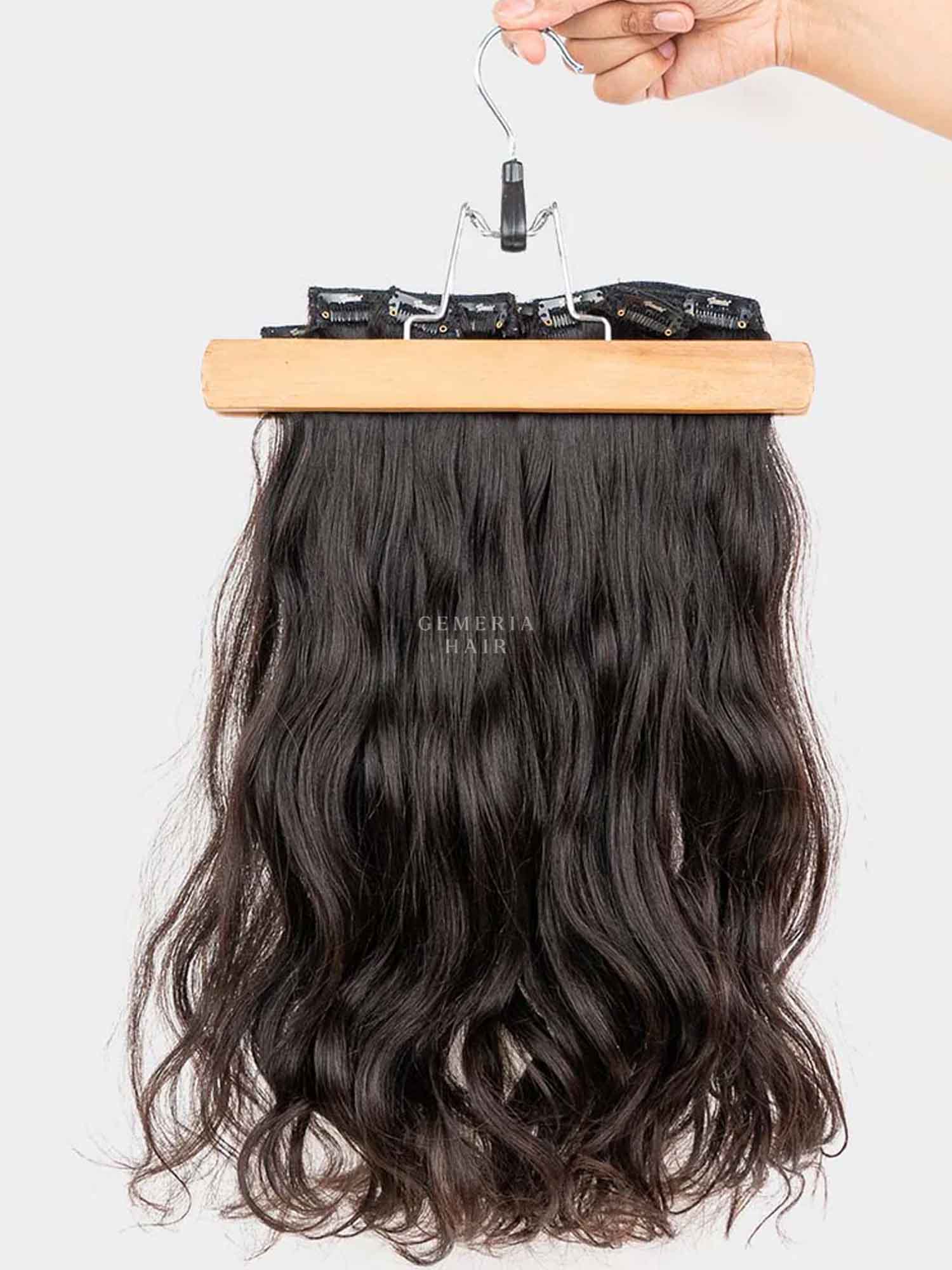 Wavy clip-in hair extension