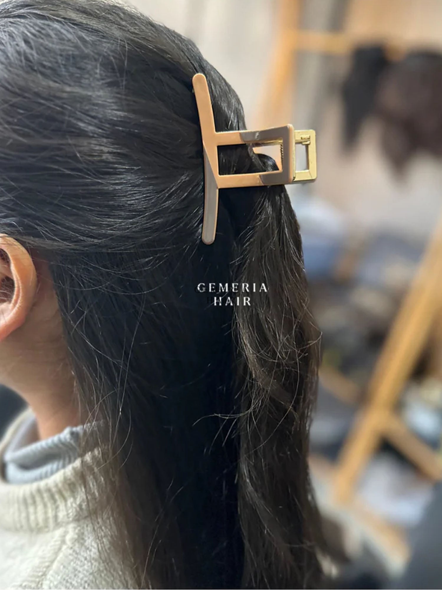 Twisted Bichrome Metal Clutcher | Hair Claw Clip