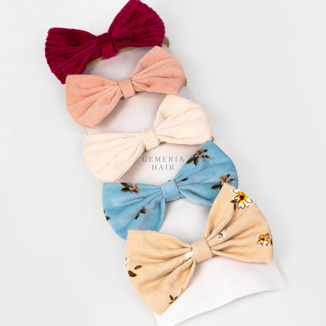 Handmade bow head band for baby girl